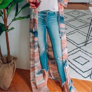 KanCan light ripped jeans